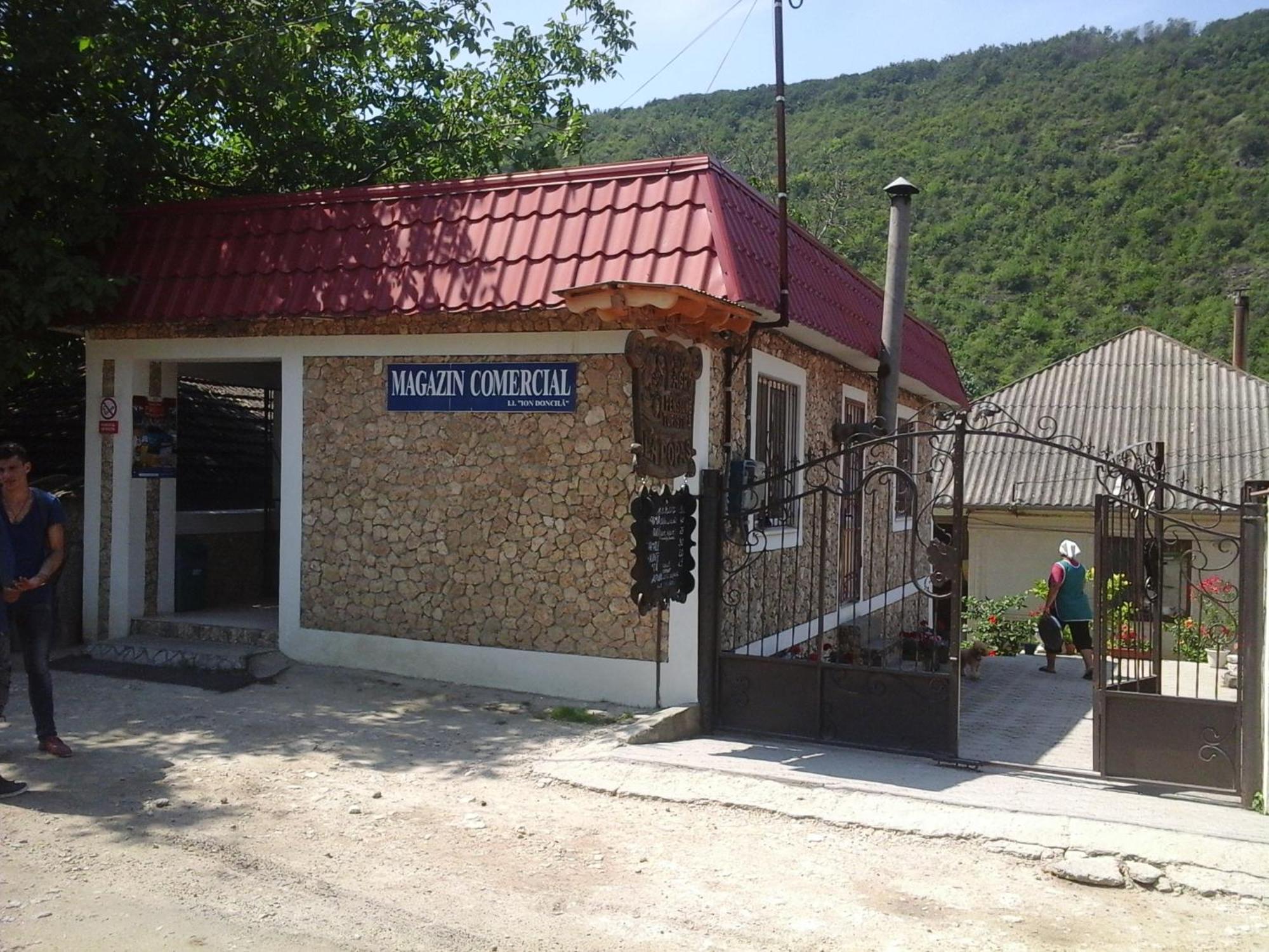 La Popas Hotel Orhei Exterior photo