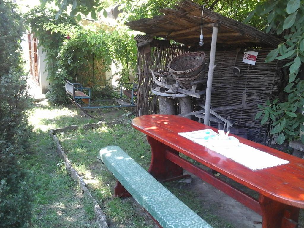 La Popas Hotel Orhei Exterior photo