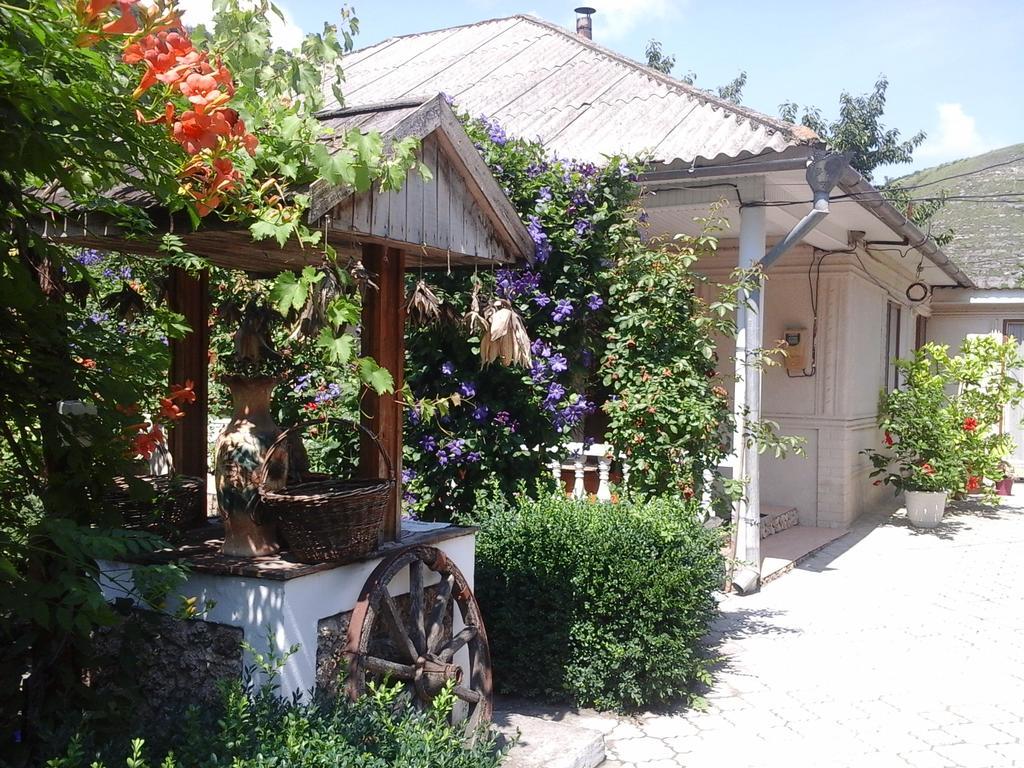La Popas Hotel Orhei Exterior photo