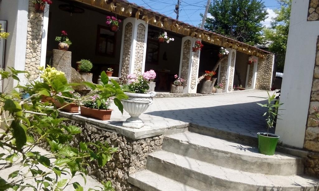 La Popas Hotel Orhei Exterior photo